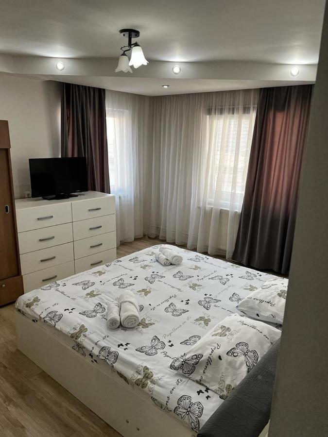 Apartment 3